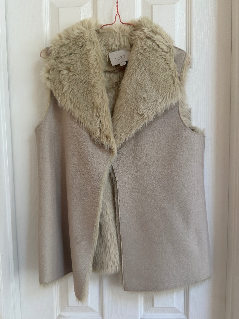 LOFT faux fur vest size XS